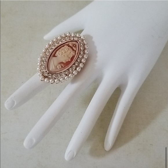 Amedeo "Giulietta" Cameo Pearl Crystal Ring SZ 7 - Picture 7 of 16